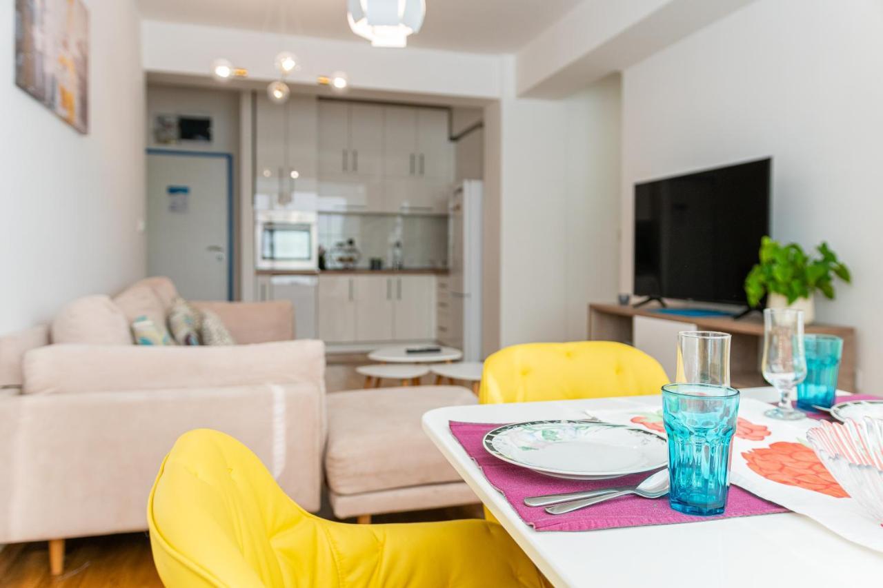 High-End Spacious Apartment Next To City Mall سكوبجي المظهر الخارجي الصورة